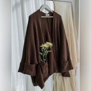 Indigo Luna Tuula poncho cacao
